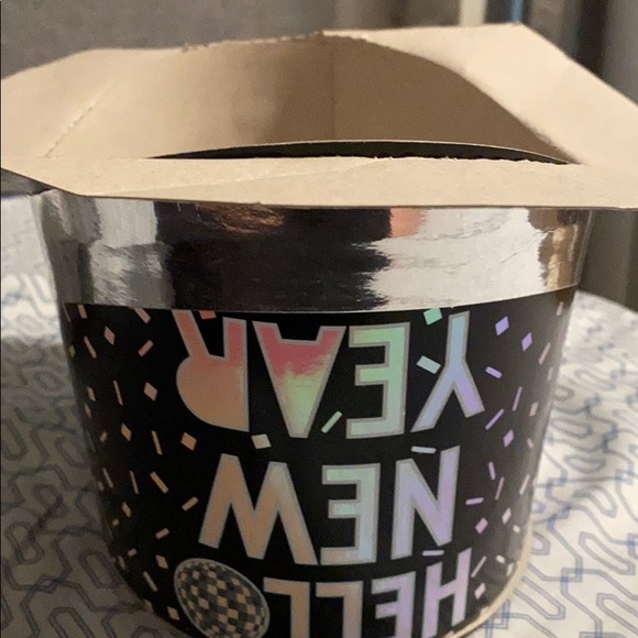 Hello New Years Hat - Picture 10 of 16